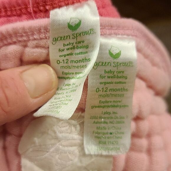 Green Sprouts Baileigh Monogrammed Pink Bibs - Picture 5 of 5